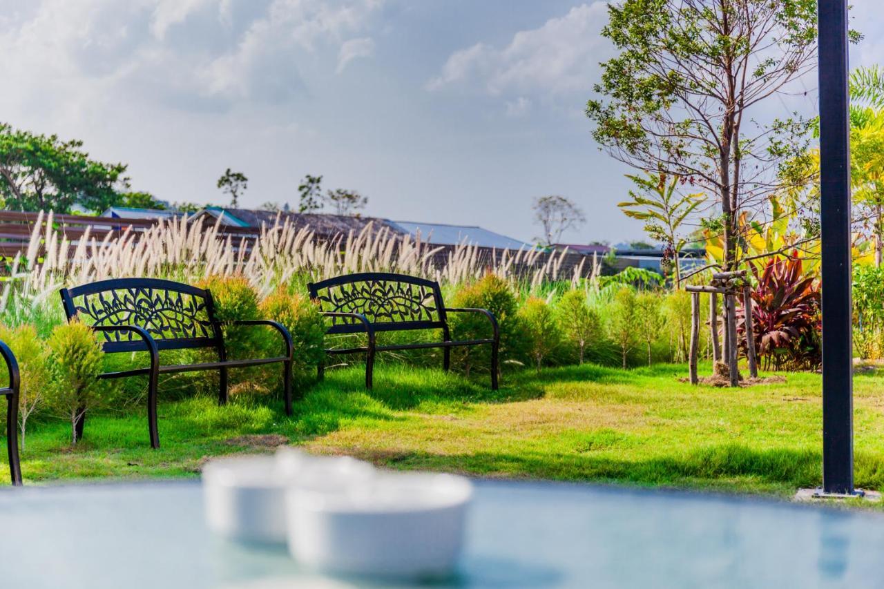 The Sun Resort Ratchaburi Exterior photo